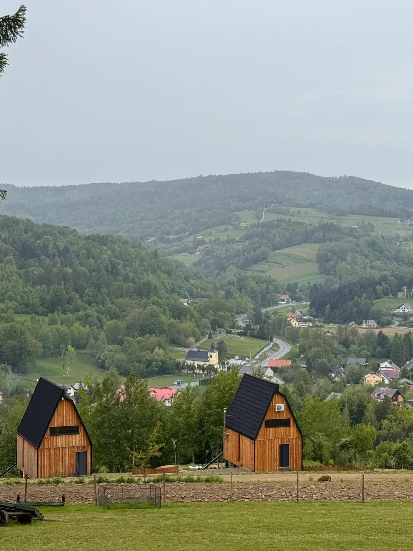 Domki z panoramą gór